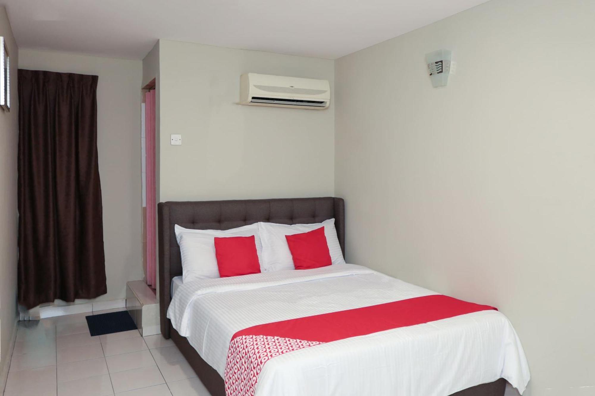 Oyo 90338 Prima Saujana Budget Hotel Kajang Dış mekan fotoğraf