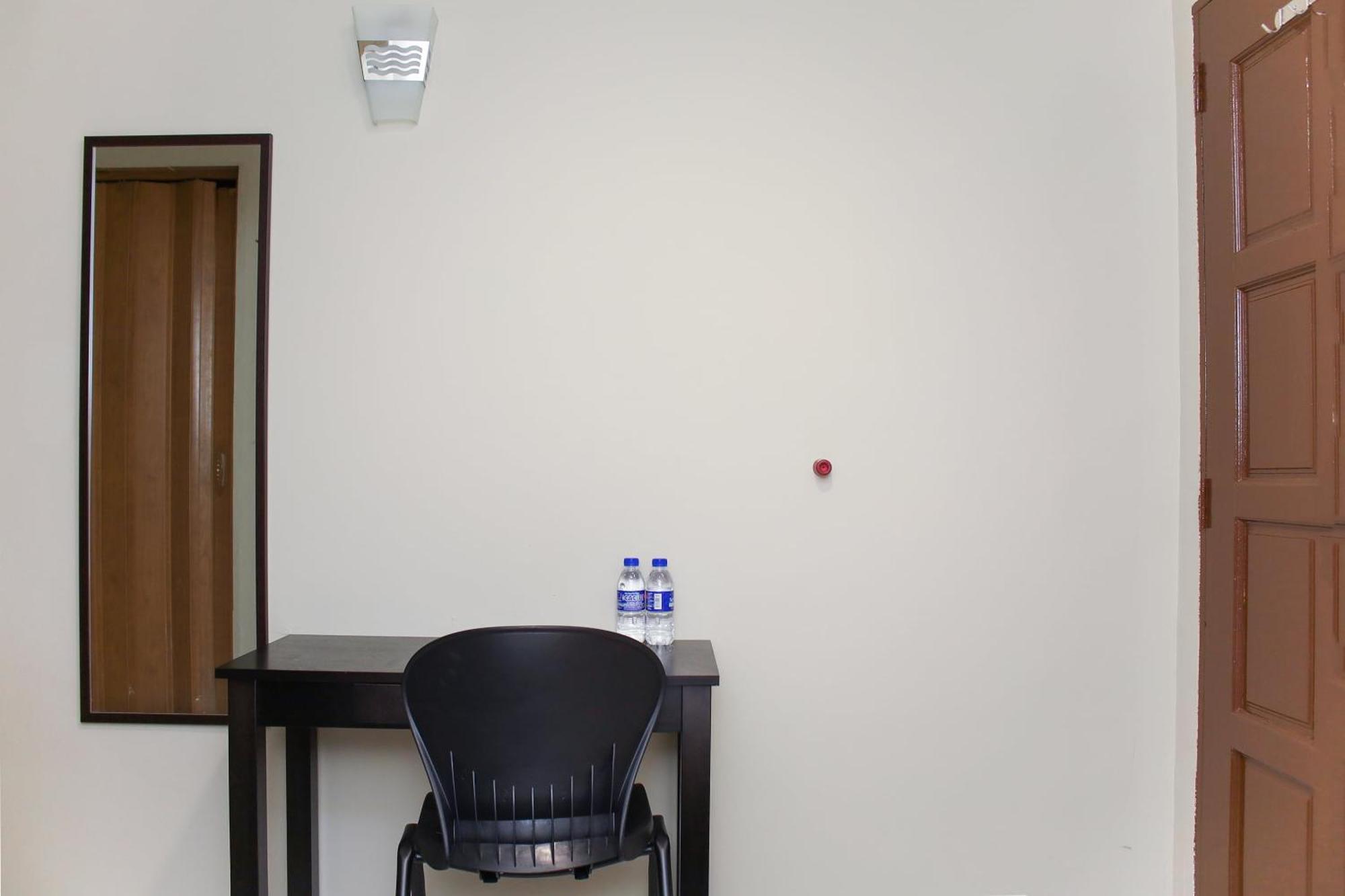 Oyo 90338 Prima Saujana Budget Hotel Kajang Dış mekan fotoğraf